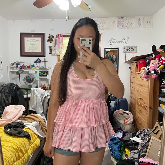 Pink tank top! Super cute for summer - Picture 2 of 2